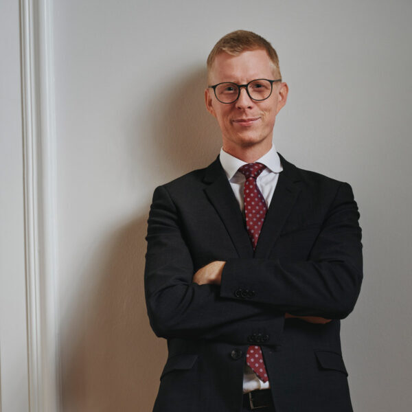 Dr. Matthäus Metzler, Kunde von eSYS